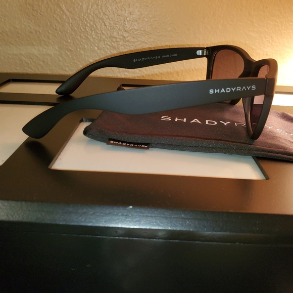 Sunglasses - Picture 2 of 4